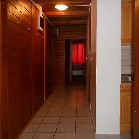 公寓 Holiday House Jakop 莫济列